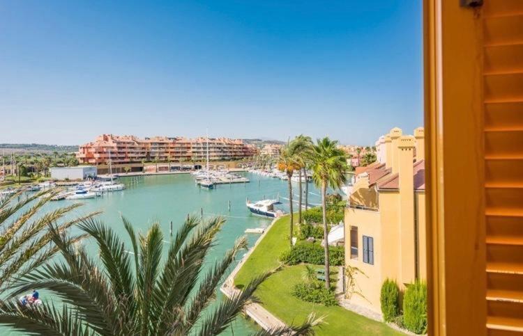 Apartamento Con Piscina ,Playa Con Vistas Panoramicas En La Marina De Sotogrande San Roque  Exteriér fotografie