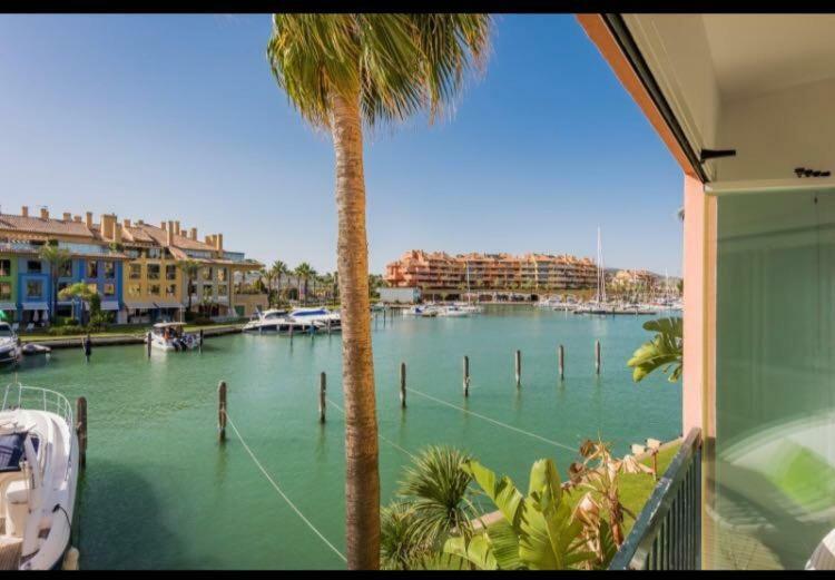 Apartamento Con Piscina ,Playa Con Vistas Panoramicas En La Marina De Sotogrande San Roque  Exteriér fotografie